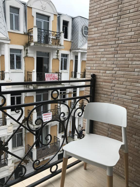 Piazza Apartment Batumi Exterior photo